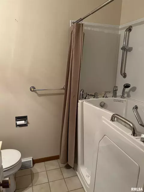 3122 Eclipse St, Clinton, IA 52732 photo 16