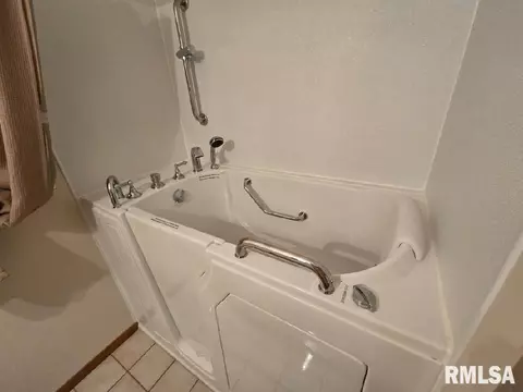 3122 Eclipse St, Clinton, IA 52732 photo 37