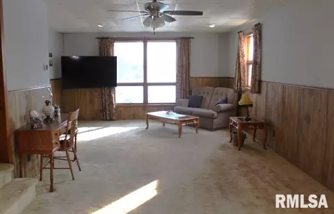 436 Pine St, Kewanee, IL 61443 photo 24