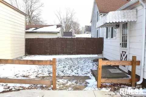 436 Pine St, Kewanee, IL 61443 photo 7
