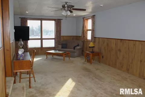436 Pine St, Kewanee, IL 61443 photo 23