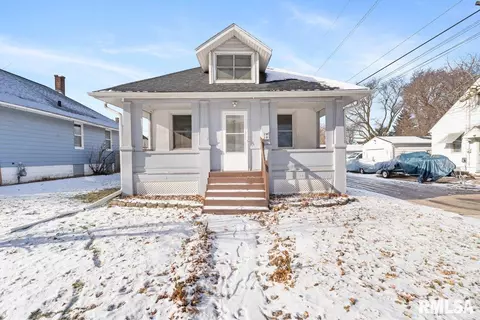 2016 Washington St, Davenport, IA 52804
