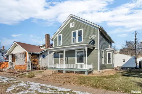 1808 W 8th St, Davenport, IA 52802