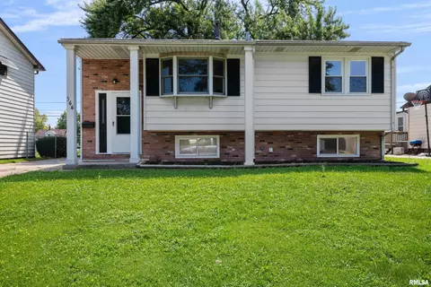 344 39th Ave, East Moline, IL 61244