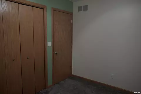 2014 12th St, Silvis, IL 61282 photo 14