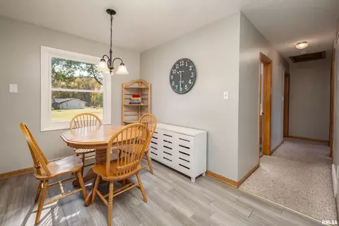 4218 28th Ave, Moline, IL 61265 photo 9
