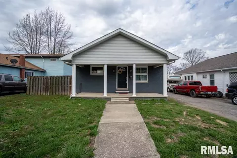 211 N Washington Blvd, West Frankfort, IL 62896