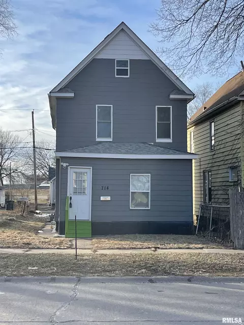 714 5th St, Rock Island, IL 61201