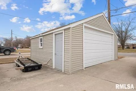 2013 S Shore Dr, Moline, IL 61265 photo 24