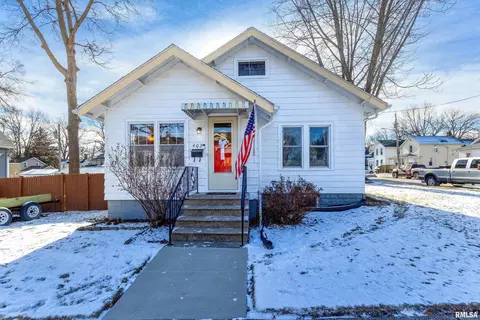 403 E High St, Davenport, IA 52803