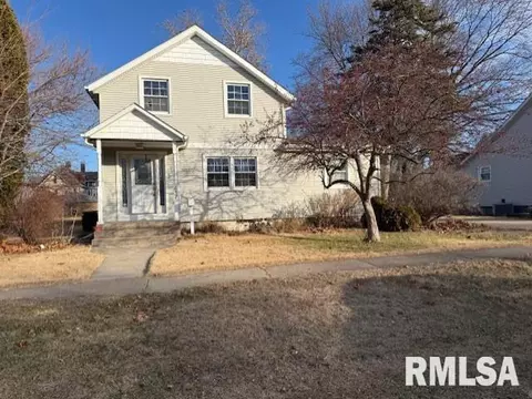 417 W 2nd St, Geneseo, IL 61254