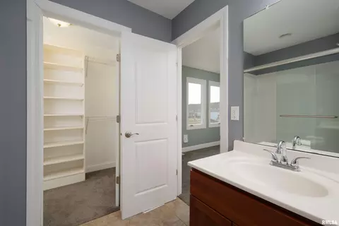 908 17th Ave, Silvis, IL 61282 photo 17