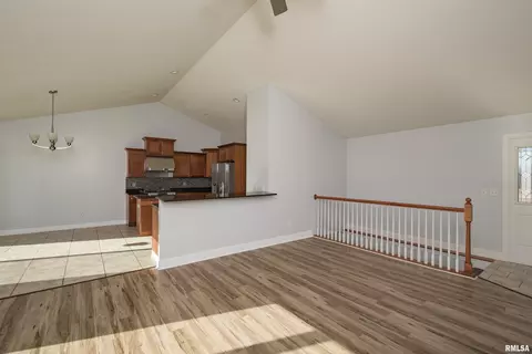 908 17th Ave, Silvis, IL 61282 photo 7