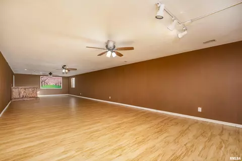 908 17th Ave, Silvis, IL 61282 photo 27