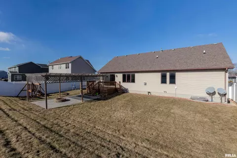 908 17th Ave, Silvis, IL 61282 photo 33