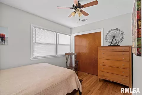 4003 26th St, Moline, IL 61265 photo 11