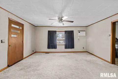 306 W 2nd St, Atkinson, IL 61235 photo 7