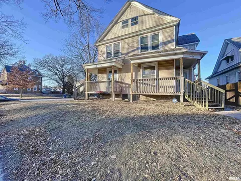 628 W 17th St, Davenport, IA 52803