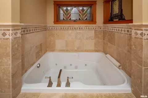 22 Villa Dr, Hampton, IL 61256 photo 24
