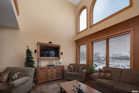 22 Villa Dr, Hampton, IL 61256 photo 16