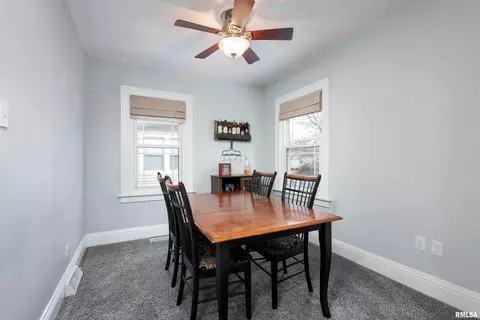 2345 30th St, Moline, IL 61265 photo 6
