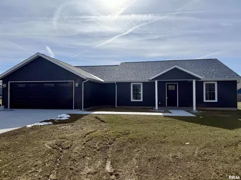 5955 E Grand Ave, Carterville, IL 62918