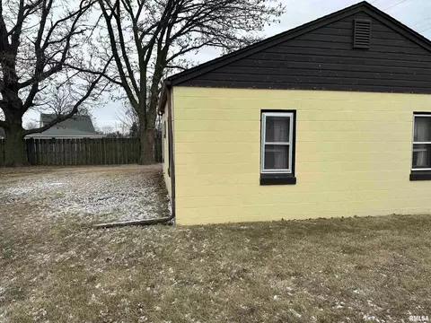 1006 E 9th St, Kewanee, IL 61443 photo 14