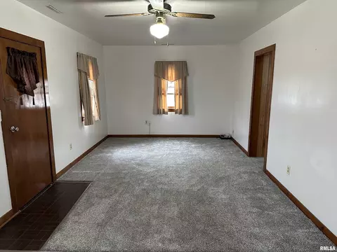 1006 E 9th St, Kewanee, IL 61443 photo 3