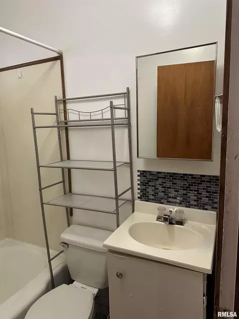 1006 E 9th St, Kewanee, IL 61443 photo 5