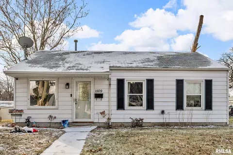 1509 W Columbia Ave, Davenport, IA 52804