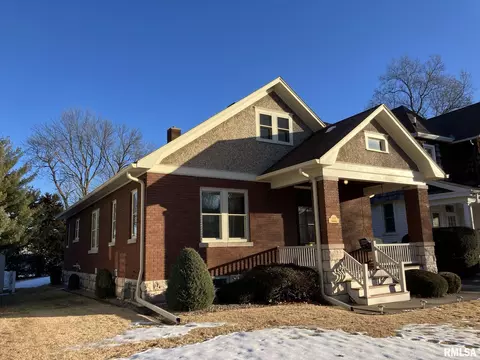 2105 Hampshire St, Quincy, IL 62301