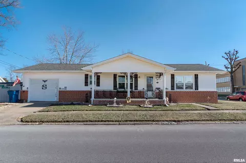 701 Jefferson Ave, Johnston City, IL 62951
