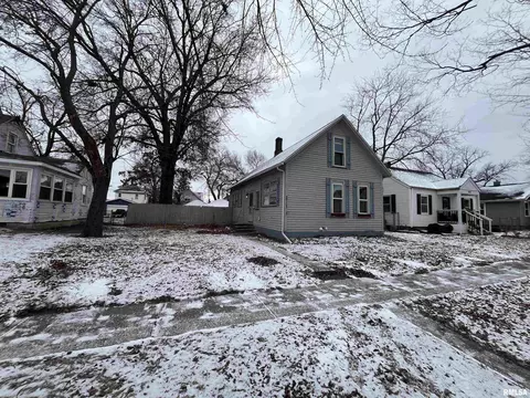 2713 Boies Ave, Davenport, IA 52802