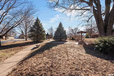 313 E Main St, Geneseo, IL 61254 photo 9