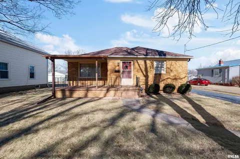 313 E Main St, Geneseo, IL 61254