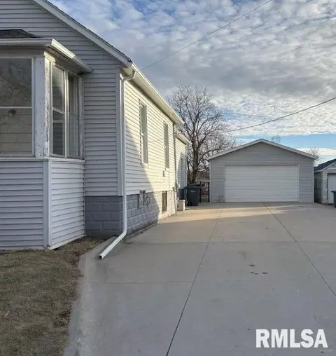 136 2nd Ave E, Milan, IL 61264 photo 2
