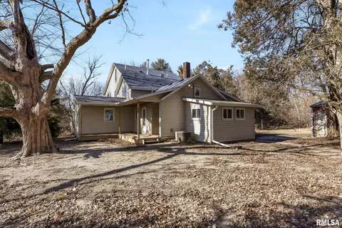 1674 155th Ave, Aledo, IL 61231