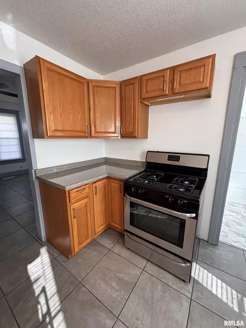 909 Rose St, Kewanee, IL 61443 photo 23