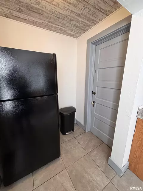909 Rose St, Kewanee, IL 61443 photo 24