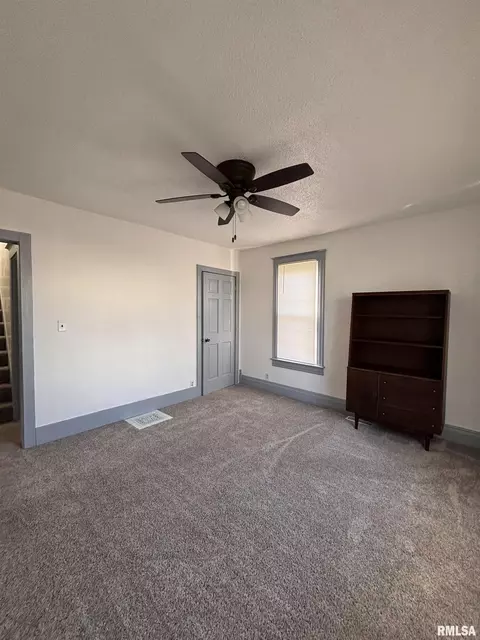 909 Rose St, Kewanee, IL 61443 photo 15