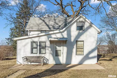 906 2nd Ave, Silvis, IL 61282 photo 1