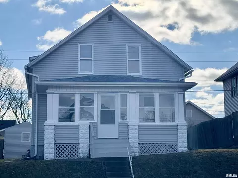 842 19th Ave, Moline, IL 61265