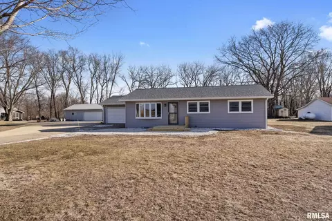 2963 Highway 67, Camanche, IA 52730