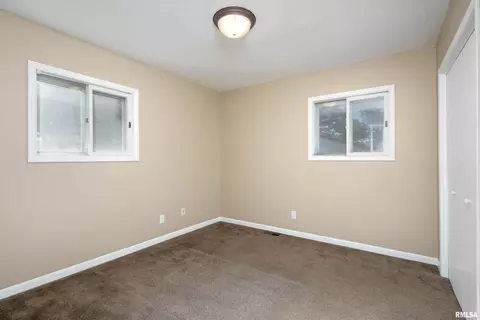 4523 50th St, Moline, IL 61265 photo 13