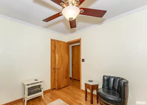 2033 12th St, Moline, IL 61265 photo 19