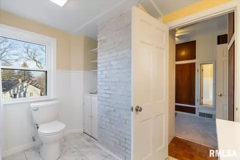 920 12th Ave, Moline, IL 61265 photo 37