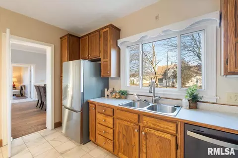 920 12th Ave, Moline, IL 61265 photo 21