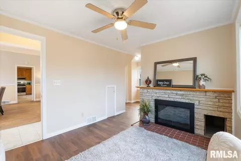 920 12th Ave, Moline, IL 61265 photo 14