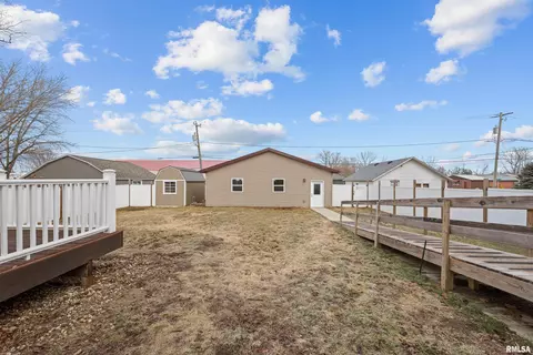 334 E Durant St, Walcott, IA 52773 photo 28