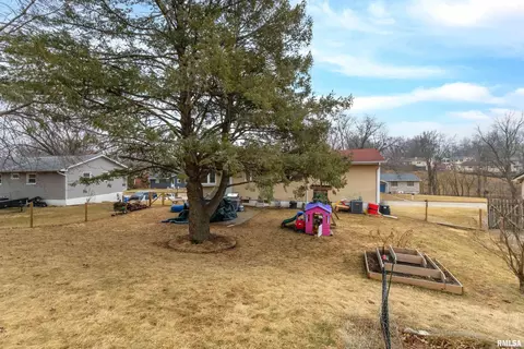 32 Park Ave, Park View, IA 52748 photo 28